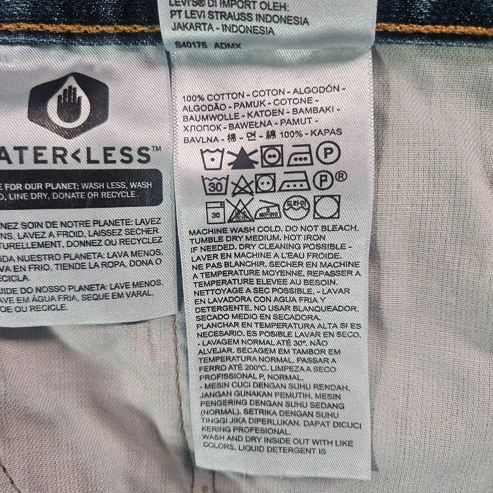 Levi's 559 Jeans Men 40 x 32 Zip Fly Blue Relaxed‎ Straight Leg Blue